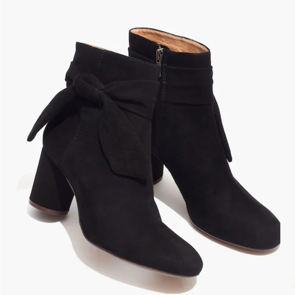 Madewell Esme Bow Boots in Suede